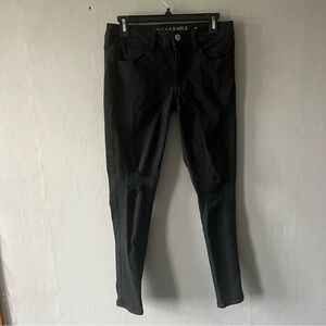 American Eagle Super Stretch Distressed Black Jeggings Size 6